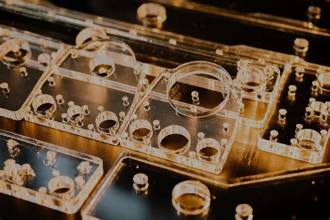 The Guide to CNC Machining Acrylic Parts 